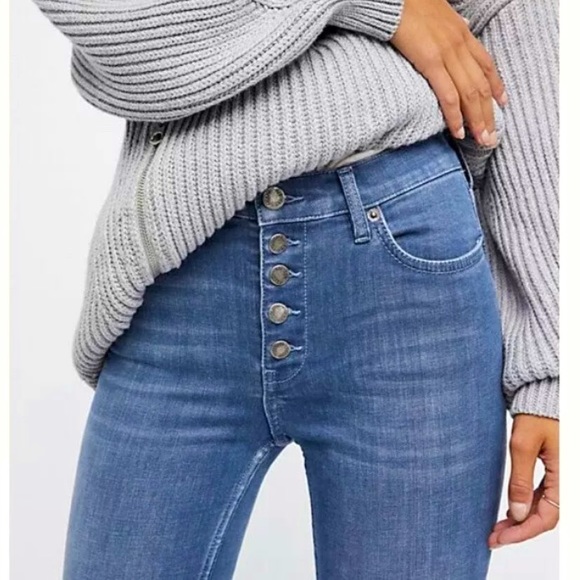 Free People Reagan Button Front Raw-Hem Skinny Jeans - Picture 3 of 5